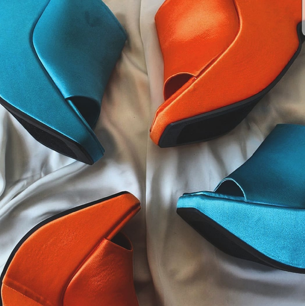 🆕️The Lexie// Orange unique Mule Platform - Picture 6 of 10